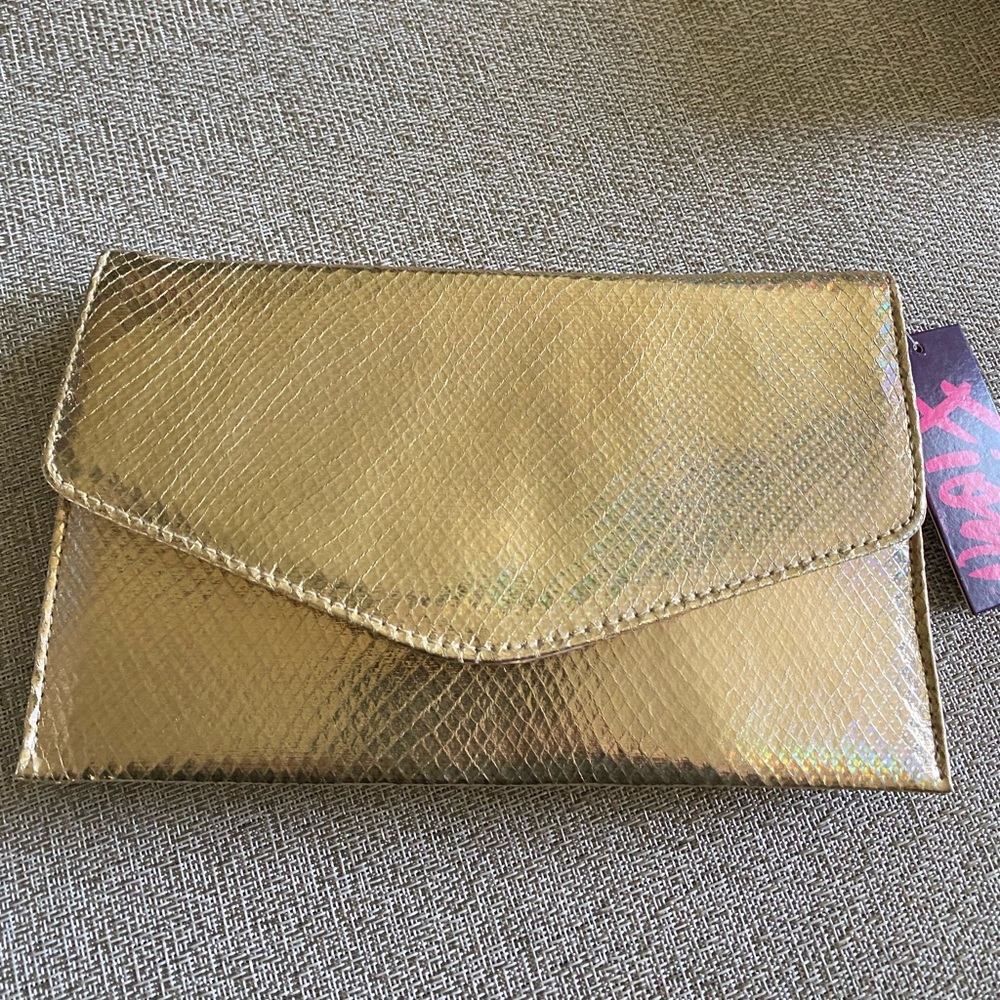 Women clutch